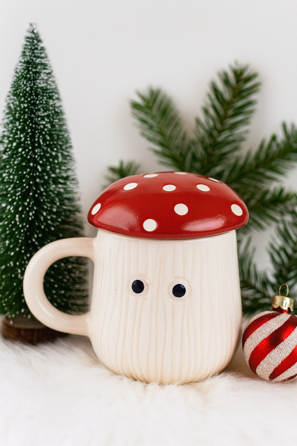 Mushroom Holiday Mug 🍄 (300ml)